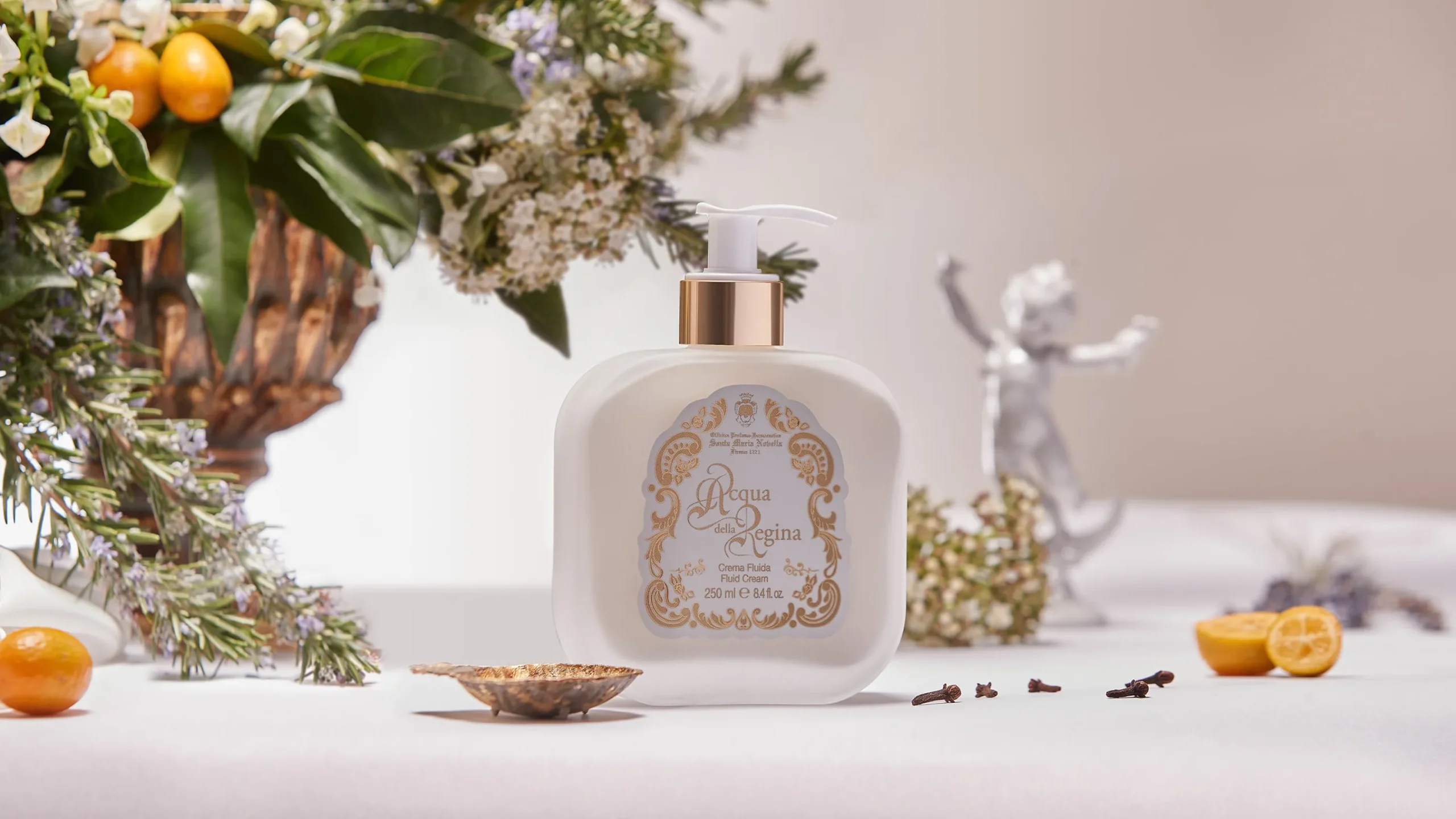 crema_fluida_acqua_della_regina_0.webp Flash Sale Santa Maria Novella Crema Fluida Acqua della Regina