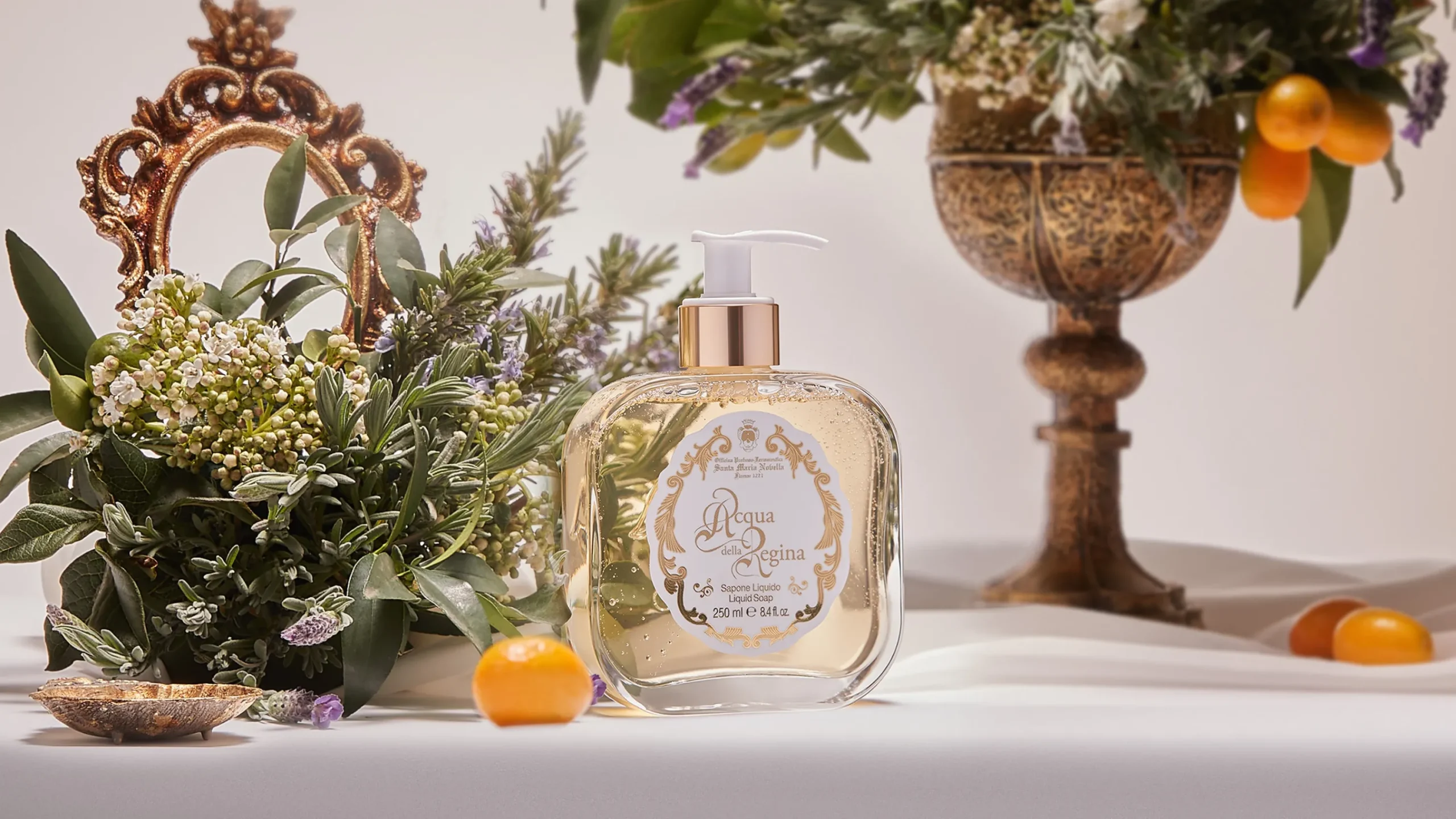 sapone_liquido_acqua_della_regina_0.webp Clearance Santa Maria Novella Sapone Liquido Acqua della Regina